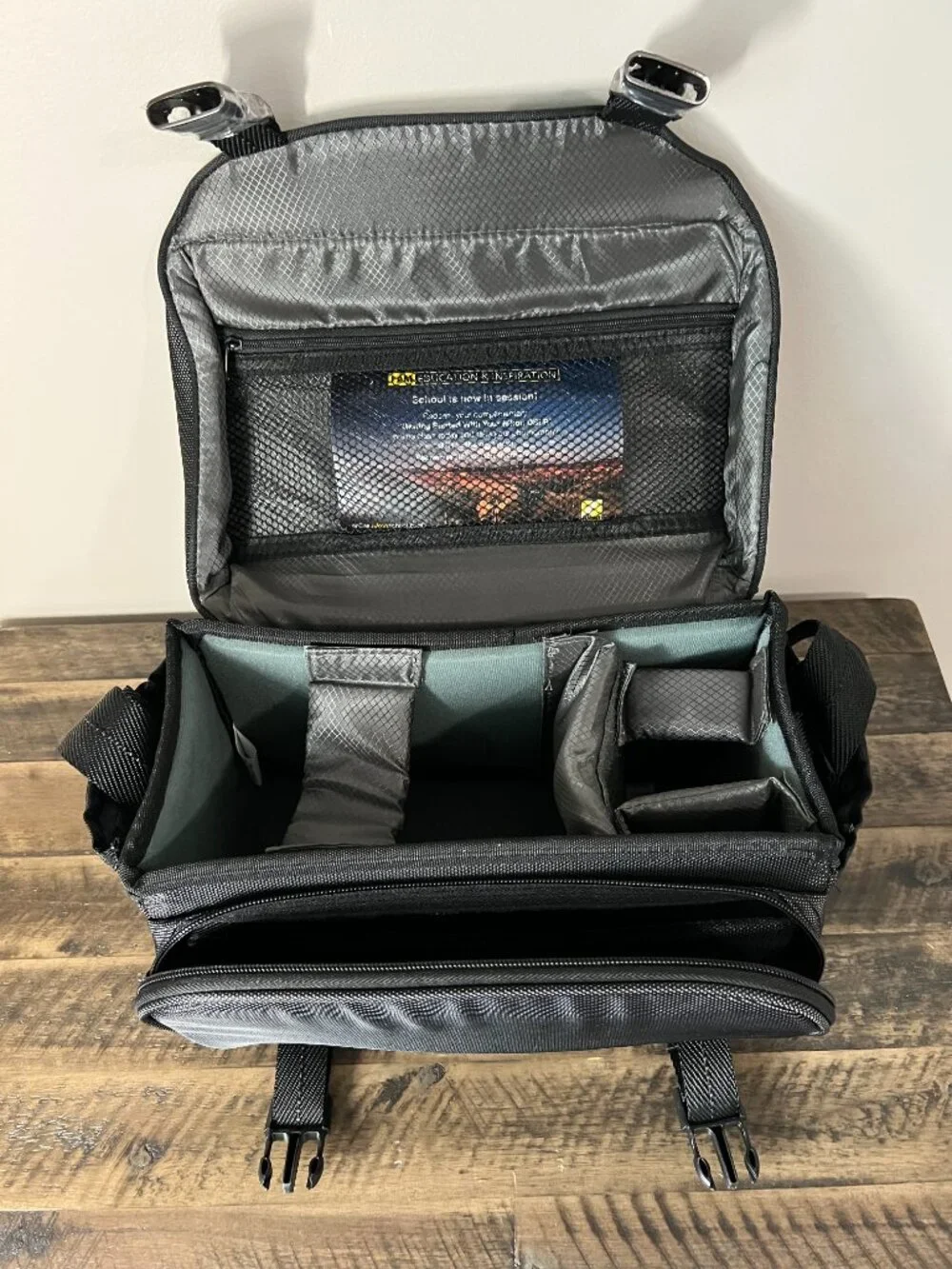 Nikon DSLR Camera Bag Black Padded Travel Case New With Tag